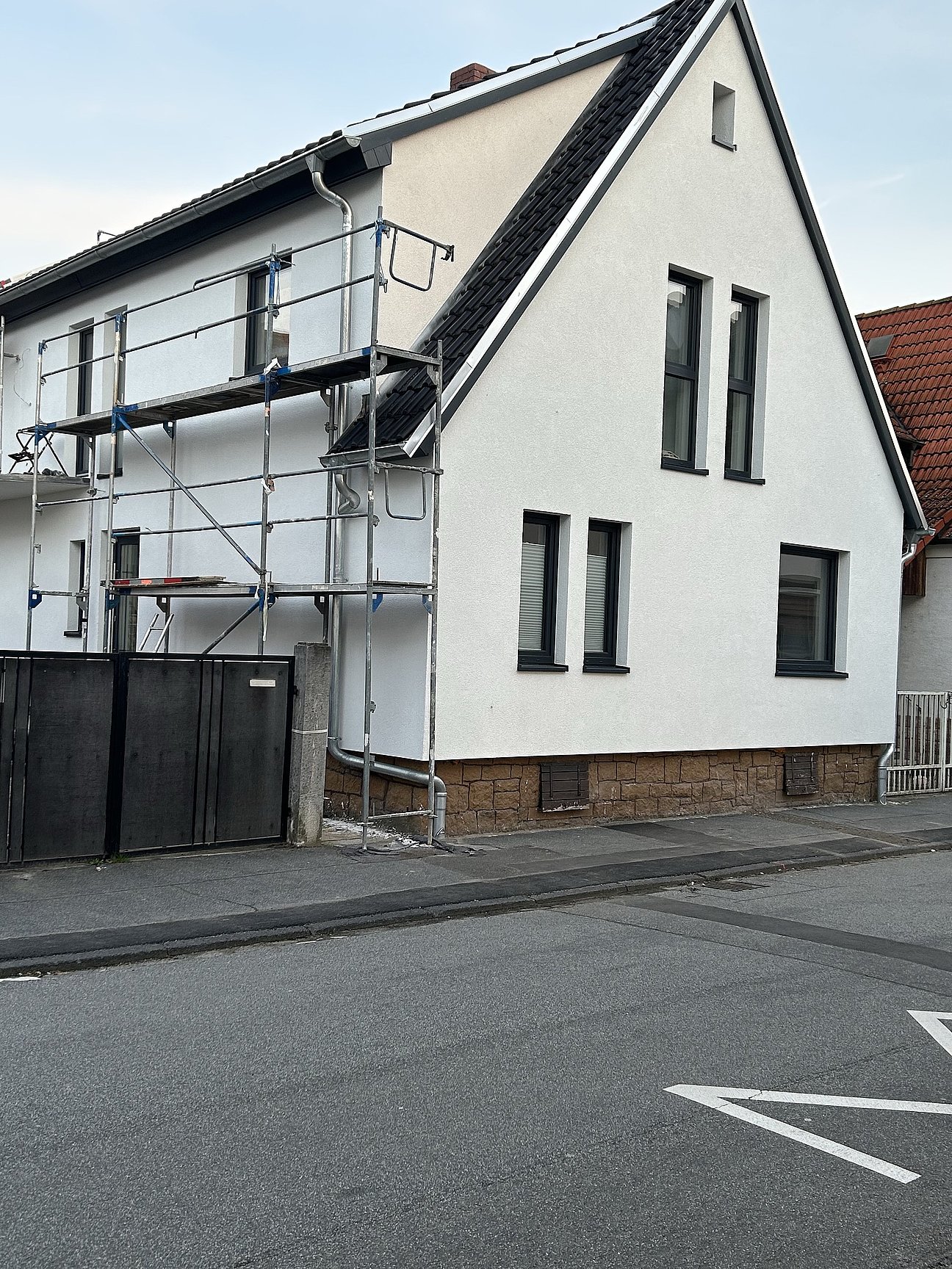 Farbkonzept für Fassade und Innenraum - harmonische Gestaltung mit Stil