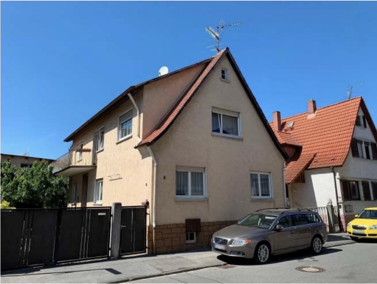 Fassadenanstrich mit Silikonharzfarbe - witterungsbeständig und farbstabil